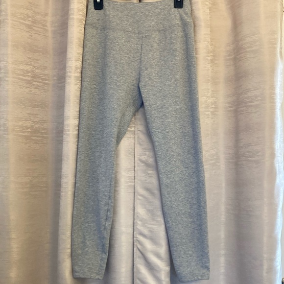 Simply Vera Vera Wang Grey Leggings with Fleece Lining size‎ medium. - Picture 1 of 7